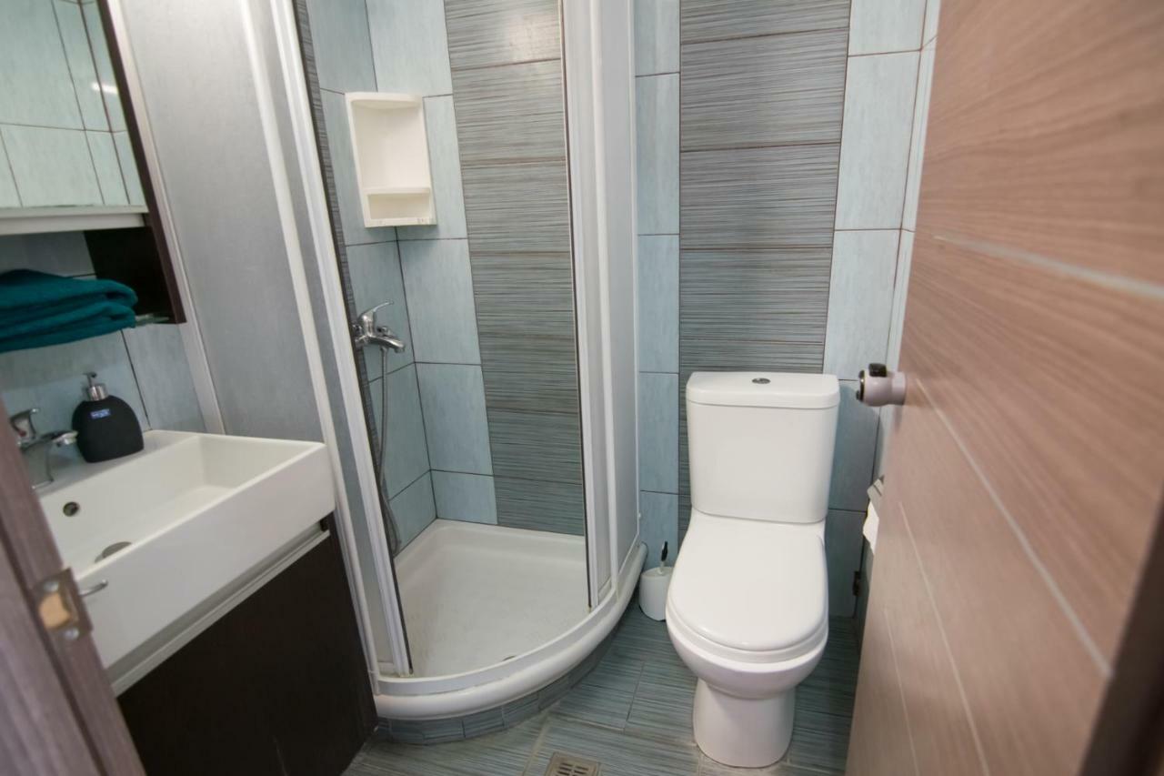 Avra Comfort Rooms - Family Nea Poteidaia Luaran gambar